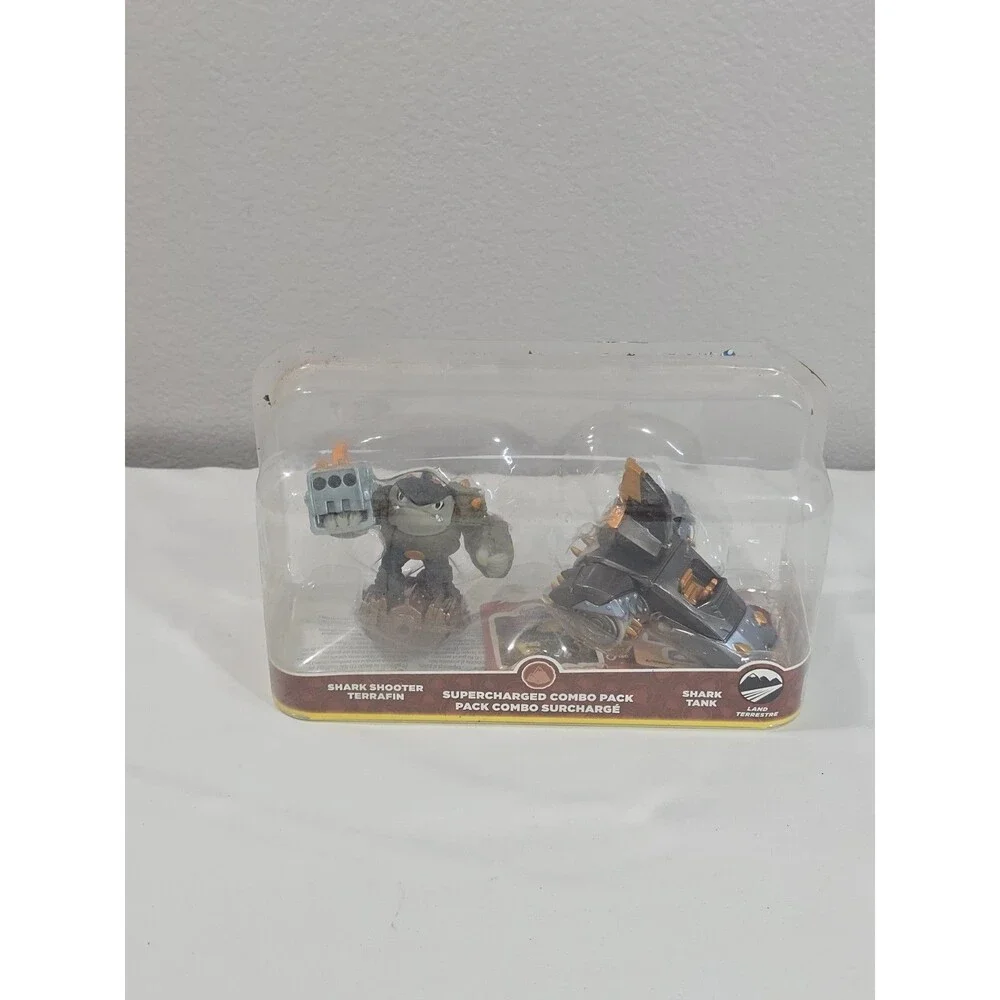 SKYLANDERS SUPERCHARGERS SHARK SHOOTER & SHARK TANK LAND COMBO PACK